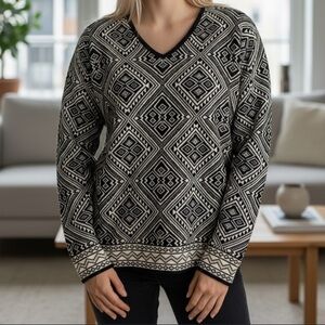 Weekend Max Mara Geometric Wool Sweater Black Cream V Neck Luxury Classic S